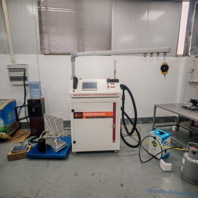 Купить Машина для зарядки хладагента с высокой скоростью зарядки 40-200 г/с и сжатым воздухом 0,5-0,7 МПа online manufacture